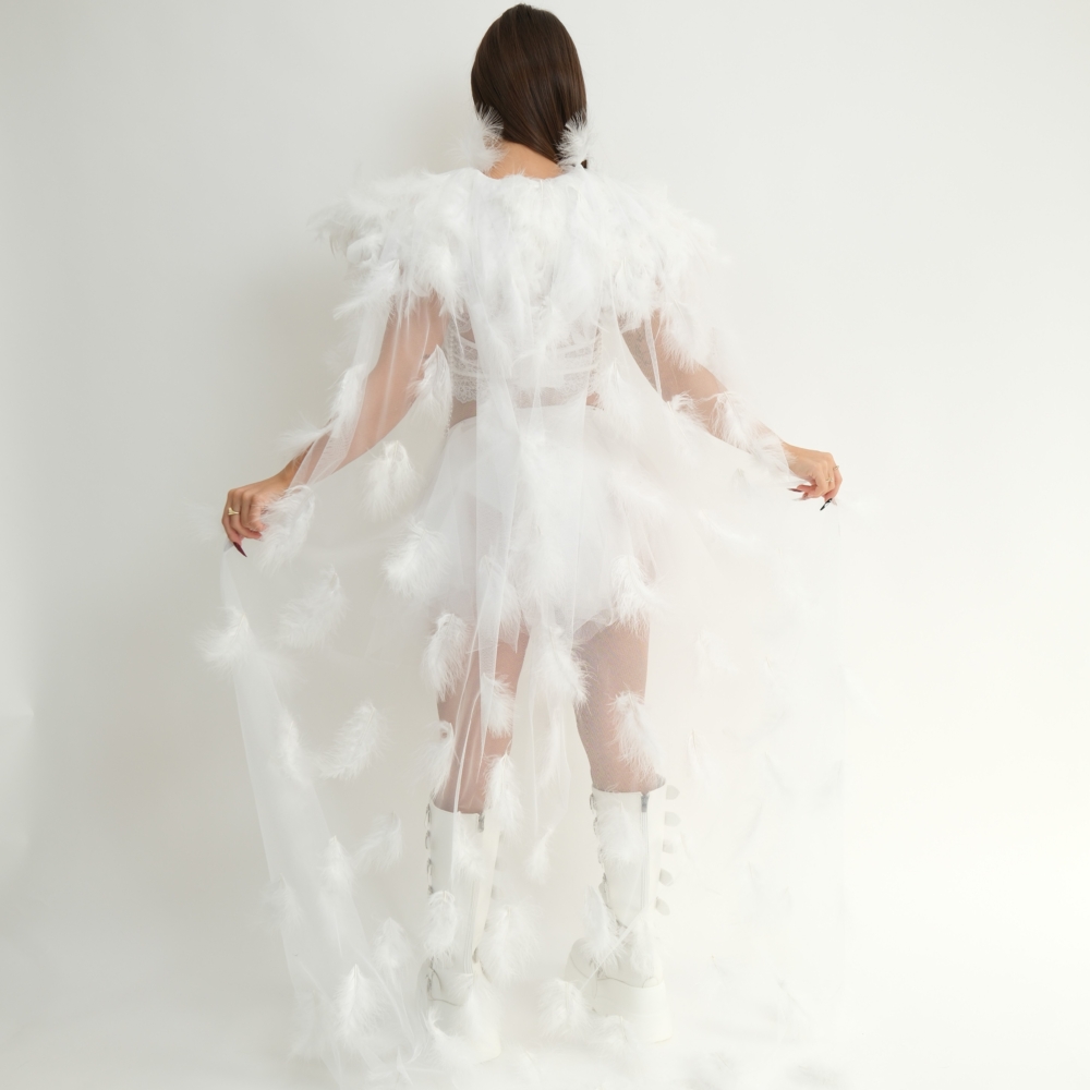 Angel Aura Cape- של פסטיבלי לבן