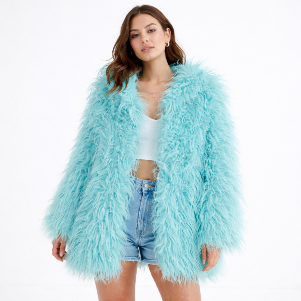 מעיל פרווה דגם "Fur Majesty"- תכלת